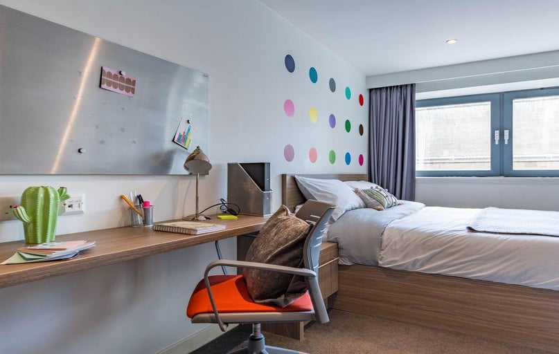 Port Dundas Place, Lanarkshire, Glasgow - Image 1